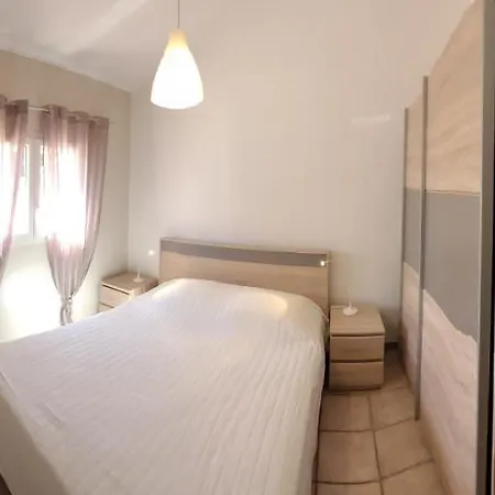 Gîte de l'Olivier Aramon Extérieur photo